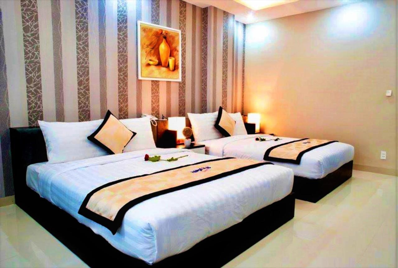 Hanoi Blue Hotel - The Water Front Дананг Экстерьер фото